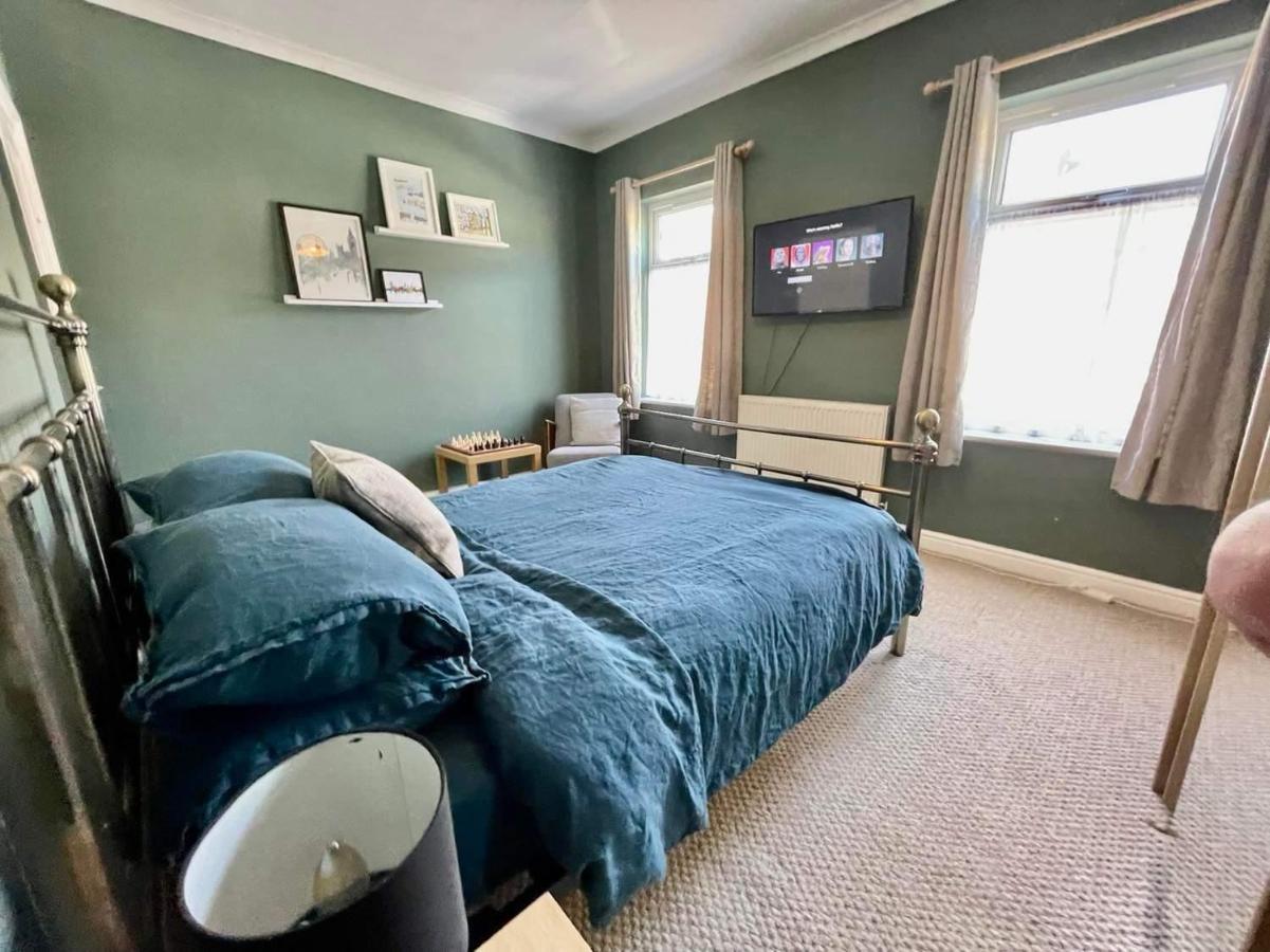Spacious 3 Bedroom Retreat For Professionals Kingston upon Hull Exterior photo